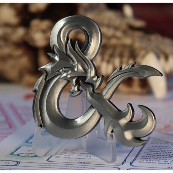 Dungeons & Dragons Limited Edition Ampersand Medallion Metal Figurine - Picture 2 of 4